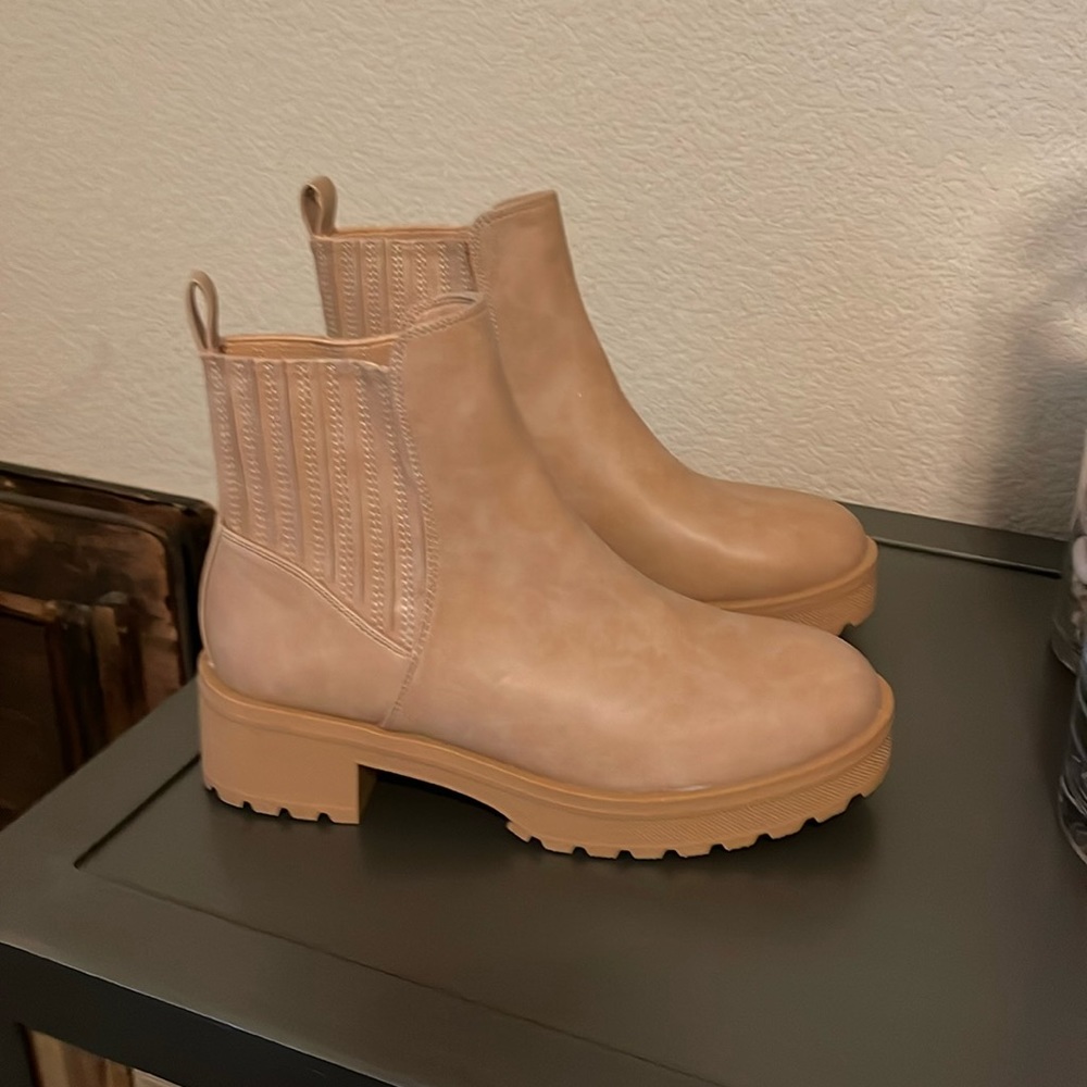 Chunky booties
